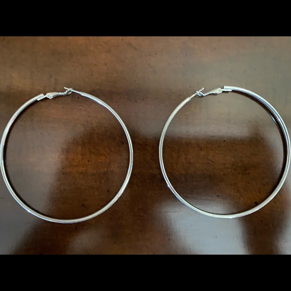 GUESS XL Hoop Earrings - Picture 1 of 3